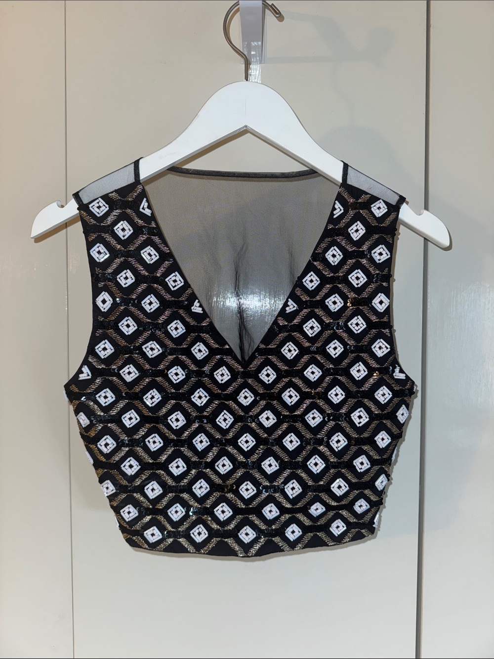 Pinko Beaded Geometric V-Neck Crop Top